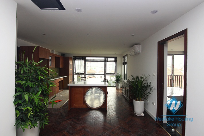 A charming 4 bedrooms apartment for rent in Tay Ho